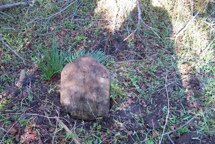 Headstone or supporting photograph for Howard Landon