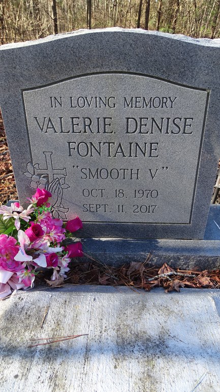 Gravestone: Valerie Denise Fontaine