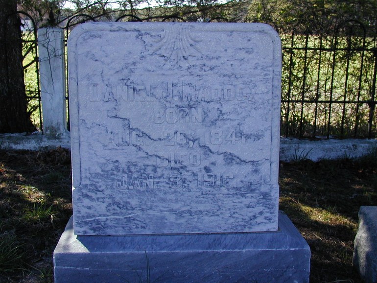 Gravestone: Daniel J. Maddox
