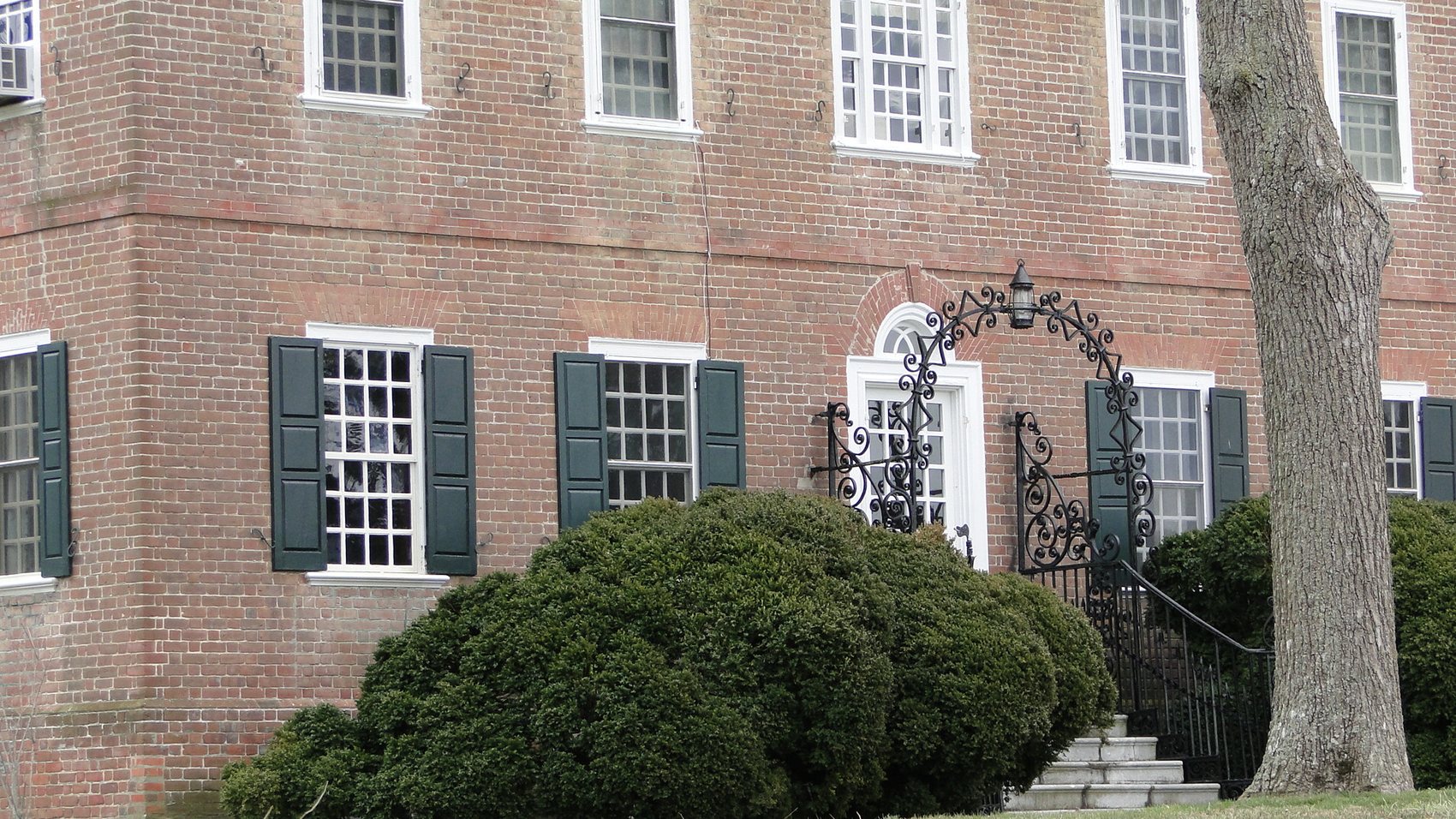 Beverly, the Dennis family home on the Pocomoke River.